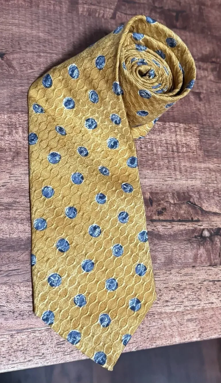 Ermenegildo Zegna Geometric Silk Tie Made in Italy Textured (57.5 x 3.75 in)